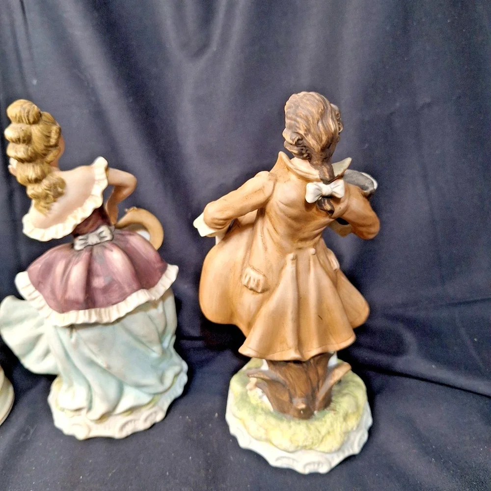 4 Vintage 1950s Victorian figurines 2 are Lefton 8